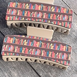 Literary Chic: Bookish Claw Clip for Your Hair Quirky Accessory for Book Lovers, teacher gift, book lover gift zdjęcie 5