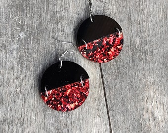 Circle Earrings, Stunning red flake glitter and black acrylic circle Earrings, Hinged Earrings