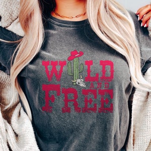Western Shirt, Vintage Cowboy Tee, Western Retro Shirt, Wild West Tee, Comfort Colors Shirt, Boho Graphic Tee, Western Distressed T-Shirt