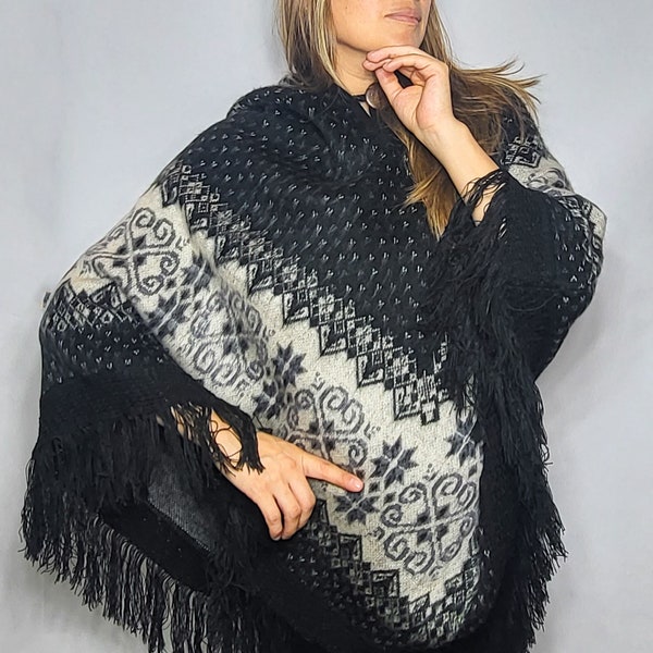 Hand Made Female Alpaca Poncho.  Handcrafted by Indigenous Hands. Poncho with Hood.