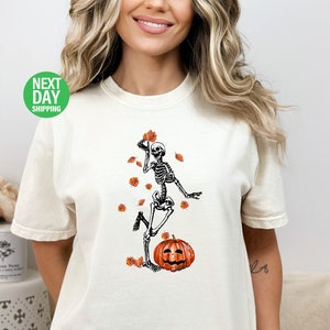Dancing Skeleton T-shirt, Pumpkin shirt, Skeleton and pumpkin shirt for halloween, Gift for Halloween, Fall shirt, Funny Halloween Tee-HF15