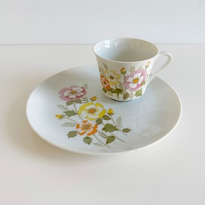 8 Piece Fine Porcelain Snack Set Coffee Tea Cups & Luncheon Plates Japan Vintage 1960s SS Krege Co KMart ORIGINAL BOX