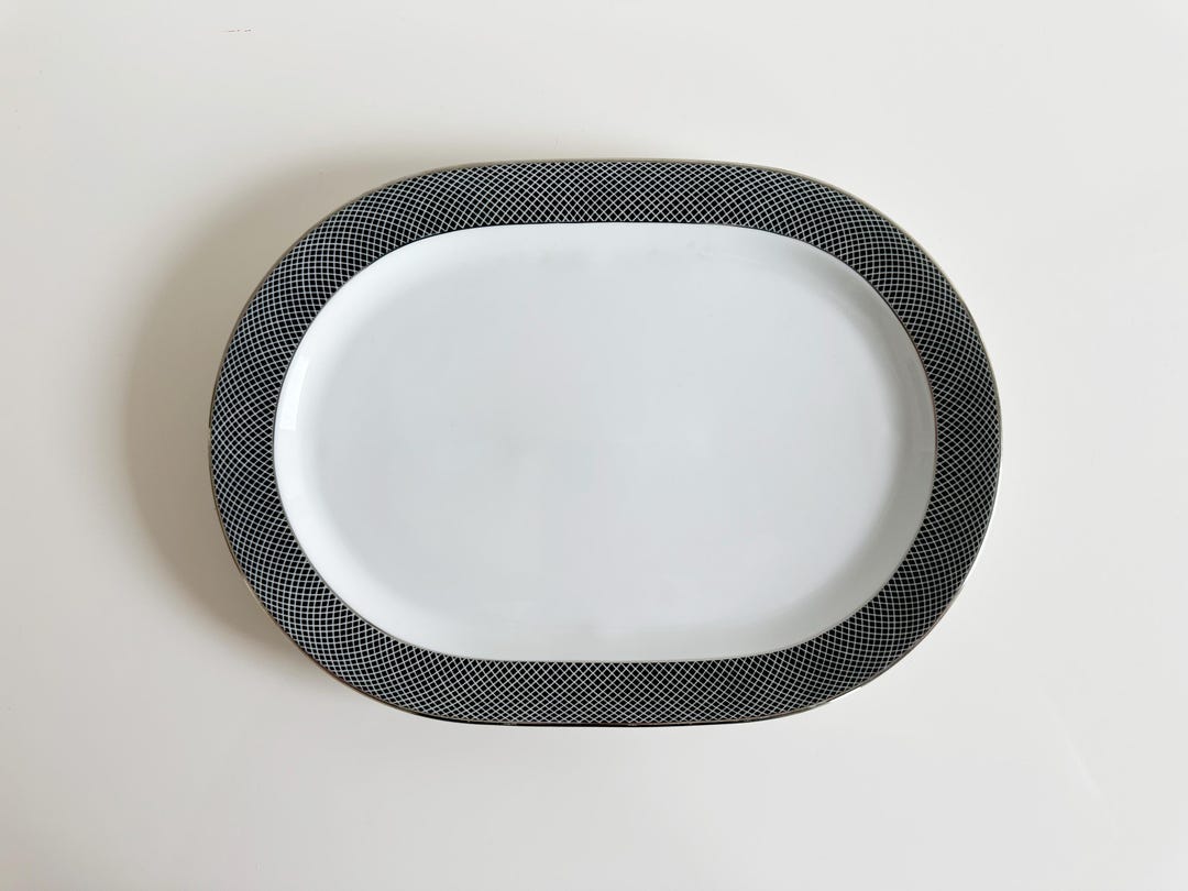 Block Spal Block Spal Midnight Black Graphic & Platinum Band Dinnerware Oval ...