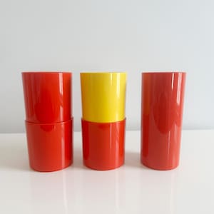 Dansk Designs Gunnar Cyrén Modern Melamine Plastic Dinnerware: Cups & Plate Denmark Vintage 1970s
