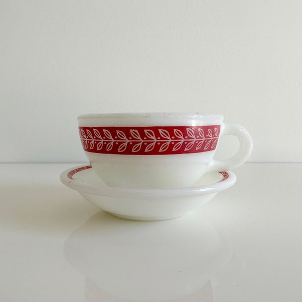 Pyrex Red Laurel Coffee Cup and Corning Dinnerware Dish #701 USA Vintage 1960s