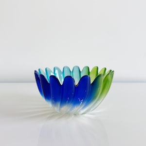 Solaris Blue Green Turquoise Art Glass Bowls Studio Nova Mikasa Low Cache Bowl Germany Vintage 1990s