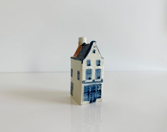 KLM Delft Blue Rynbende Distillery Canal House #8 Souvenir Bottle Dutch Holland Vintage