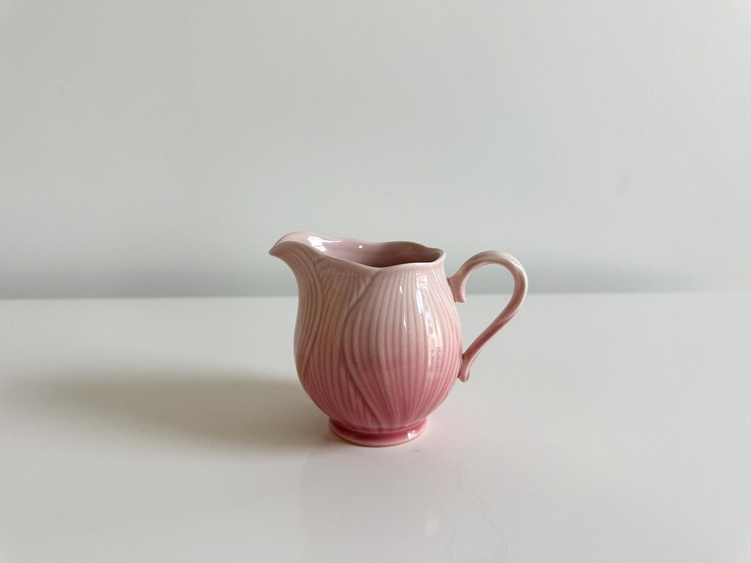 Mikasa Spring Floral Pink Hibiscus Flower-shaped Creamer Japan
