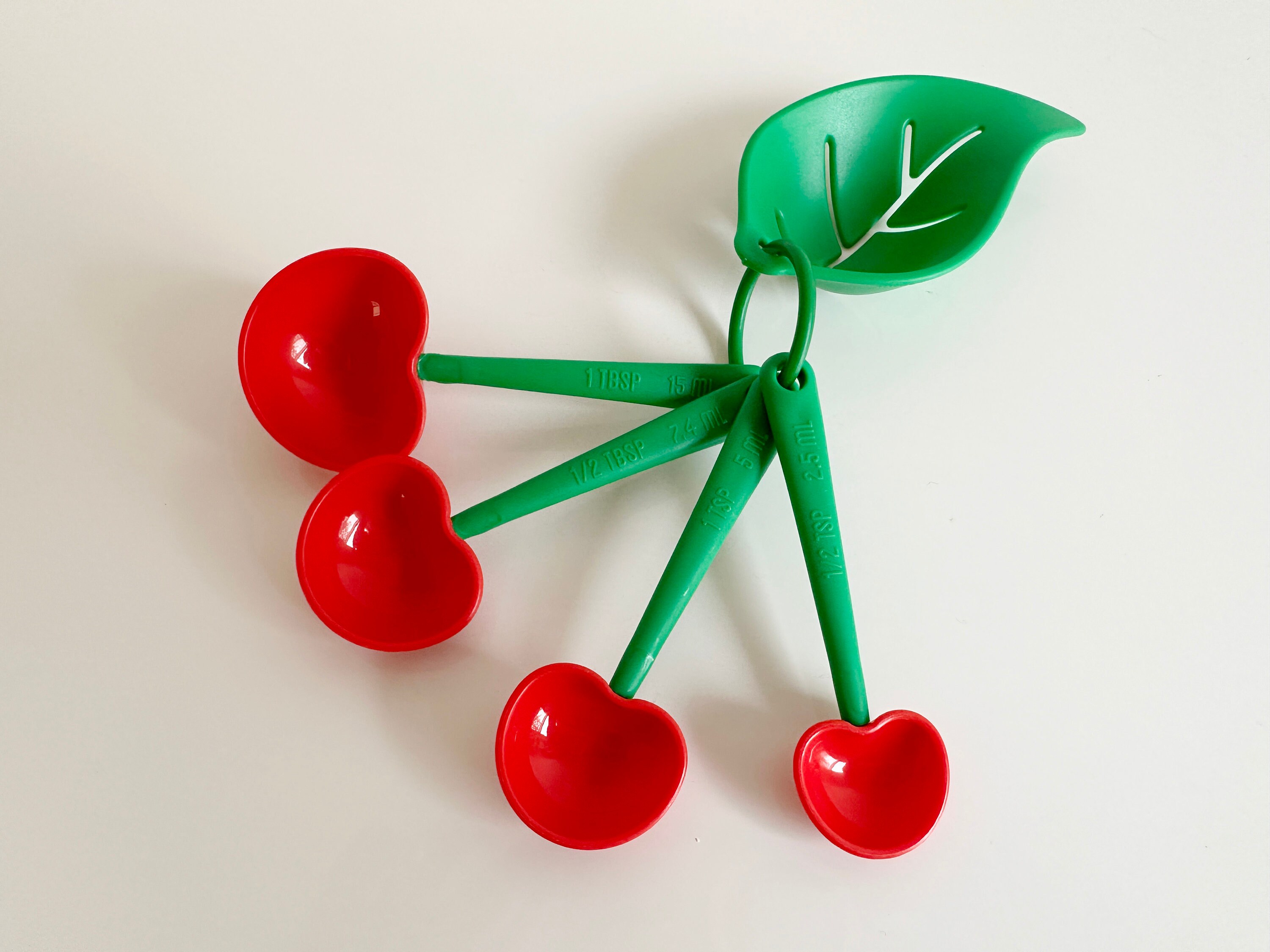 Mon Cherry Measuring Spoons and Egg Separator