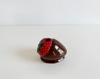 Chocolate Covered Strawberry Shaped Ceramic Bud Vase Toothpick Holder Vintage