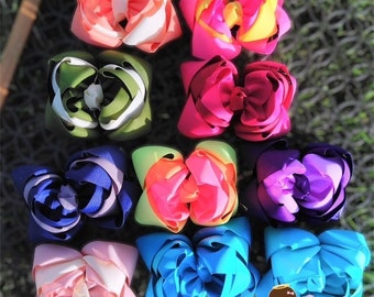 Medium Solid Triple Stacked Bow