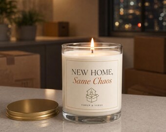Divertente candela per la nuova casa che profuma di casa nuova, stesso caos, regalo di inaugurazione della casa, regalo per il trasloco, regalo per il primo appartamento, regalo di chiusura per l'agente immobiliare.