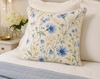 Fodera per cuscino con fiori selvatici blu, cuscino decorativo floreale costiero, decorazione botanica blu, cuscino per casa al mare, decorazione floreale per la casa in stile cottage