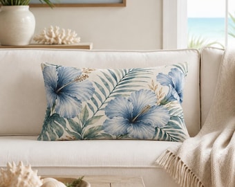 Cuscino lombare con ibisco blu, cuscino decorativo tropicale costiero, decorazione floreale blu per casa al mare, cuscino con foglie di palma