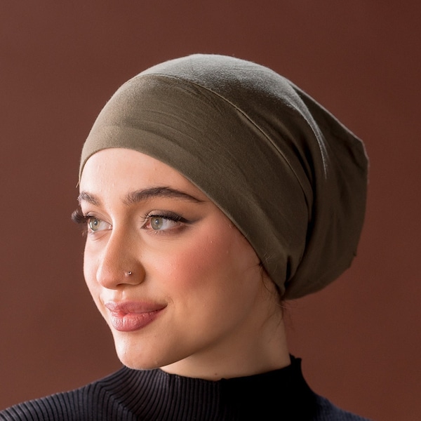 Closed silk-lined hijab cap