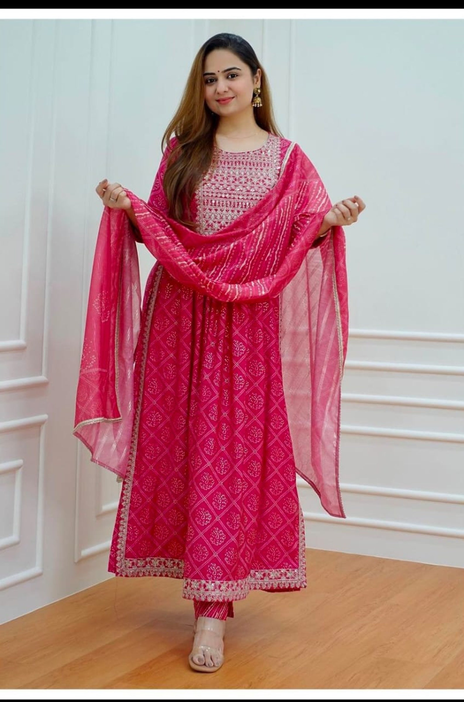 Buy Women Naira Cut Embroided Kurti Pant With Dupatta Set Pink Online 