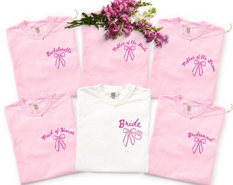 Camiseta con lazo para despedida de soltera, camiseta para novia, dama de honor, madrina de honor y madre de la novia, camisetas para la fiesta nupcial de Comfort Colors