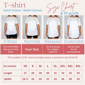 May include: A t-shirt size chart and fit guide for adult unisex clothing. The guide displays models in white t-shirts, showcasing fitted, normal, relaxed, and oversized fits. Measurements in inches are provided for length and width, from XS to 4XL.