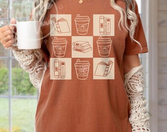 Comfort Colors® Boeken & Pompoen Spice Koffie Shirt, Herfst T-shirt voor Boekenliefhebbers, Cadeau voor Bibliothecarissen, T-shirt voor Leesdocenten, Vintage Stijl Top voor Boekenwurm