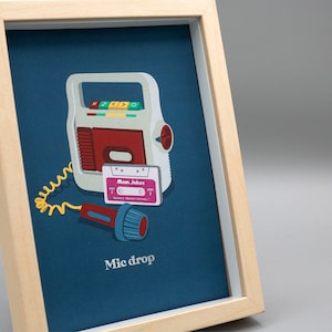 SILBERFOLIE Mic drop, 90er Jahre Wandkunst, Muttertag Druck, Mom's Karaoke physischer Druck, Mom Jokes Illustration