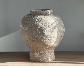 Handmade Paper Mache Vase: Minimalist Eco-Friendly Home Decor