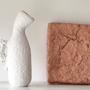Paper Mache Vase, Minimalist Vase, Handmade Paper Vessel, Modern Vase, Recycled Paper Pulp Vase, Dried Flower Vase, Sustainable Gift, Decor