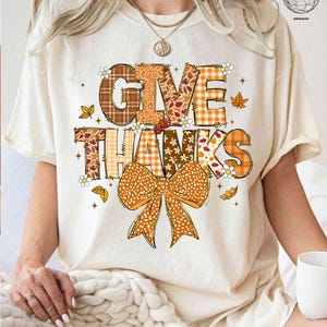 Sublimación PNG de Acción de Gracias de Otoño, Lindo PNG de Acción de Gracias de Otoño, Diseño de Camiseta de Temporada de Cosecha, Letra de Lazo Retro PNG Descarga Digital