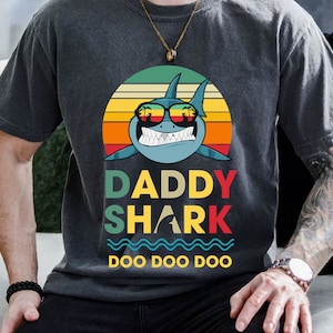 Daddy Shark Svg, Daddy Shark Birthday svg, Father&#39;s Day Svg, doo doo doo svg, Daddy Shark Shirt Design, Gift for Dad