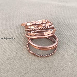 Anel de cobre puro, anel de meditação, anel feminino boho feito à mão, anel delicado, anel para ansiedade, anel marcante, presente para amiga, presente para o Dia das Mães.