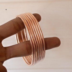 Brazalete 100% cobre macizo, juego de 7 brazaletes apilables, brazalete de alambre liso, regalo para amiga, brazalete fino macizo, brazalete hecho a mano, joyería para mujer,