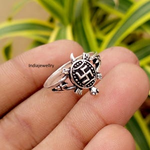 ラ*ィ様 スワスティカリング　卍リング シルバー925リング 17号 Swastik Ring - Etsy