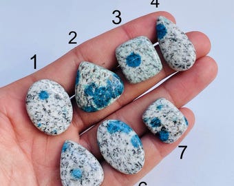 Pietra preziosa sciolta in diaspro K2 naturale cabochon, cristallo curativo, pietra per la creazione di gioielli