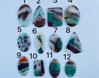 Cabochon di acquaprasio naturale proveniente dalla Tanzania – Pietra preziosa per anelli, pendenti e creazione di gioielli con filo metallico (25 mm-40 mm)