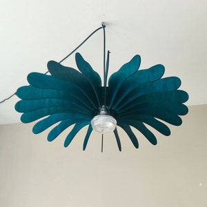 Grande Suspension luminaire design en bois Rio Grande Huilé Et Teinté idée cadeau Saint Valentin et anniversaire luminaire Bleu verdâtre