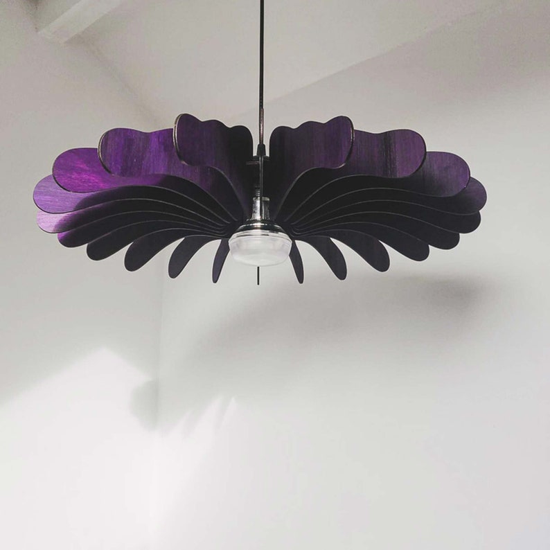 Grande Suspension luminaire design en bois Rio Grande Huilé Et Teinté idée cadeau Saint Valentin et anniversaire luminaire Mauve