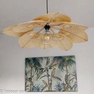 Vega pendant light, elegant lighting made from bamboo leaves, artisanal creation, gift idea