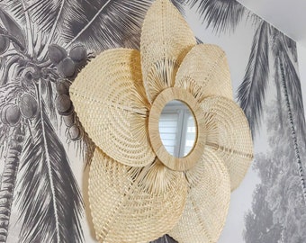 Transformez votre espace avec notre Miroir feuilles de Bambou - l'élégance naturelle pour un style bohème moderne !