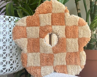 Tufted mirror - Flower – Oats & Caramel Checkerboard –70's home decor - Wall Hanging Mirror – Handmade – Tufting - Rugs