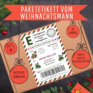 Puede incluir: Una etiqueta de regalo de Navidad roja y verde con el texto "Paket Etikett Vom Weihnachtsmann" (Etiqueta de paquete de Santa Claus) y "Express Lieferung" (Entrega exprés). La etiqueta presenta un duende de dibujos animados, un borde a rayas rojo y verde y un código de barras. La etiqueta está diseñada para ser personalizada con un nombre y una dirección.