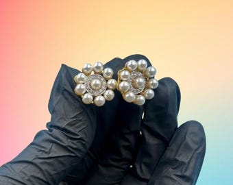 Orecchini a bottone con fiore di perle placcati oro 18 carati, gioielli da damigella d'onore - Italia