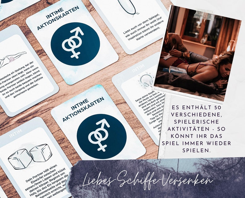 May include: A set of blue and white cards with the text "Intime Aktionskarten" and a symbol of a male and female gender sign. The cards are on a wooden surface. The text "Es enth&auml;lt 50 verschiedene, spielerische Aktivit&auml;ten - So k&ouml;nnt ihr das Spiel immer wieder spielen." is on a white background with a blue and white watercolor effect. The text "Liebes Schiffe Versenken" is on a white background with a blue and white watercolor effect.
