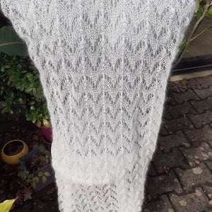 Hand-knitted off-white silk and mohair stole image 2