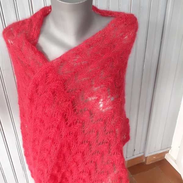 Etole mohair et soie rouge tricotee mains