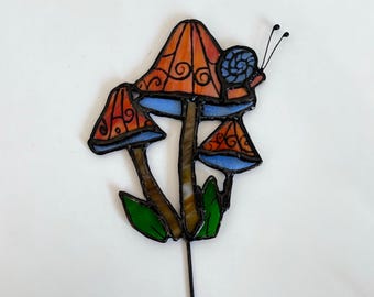 Estaca para plantas de vidrieras – Decoración de jardín con setas y caracoles
