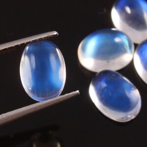 6x4 mm Natural Moonstone, Rainbow Moonstone Cabochons, Oval Cabochons, Blue Fire Cabochons