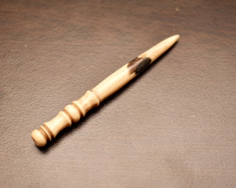 Antique Bone Sewing Awl: Georgian Carved Stiletto