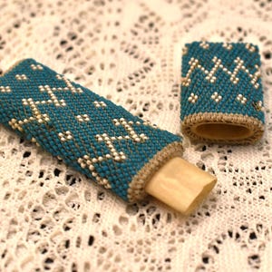 Estuche antiguo con cuentas para agujas Etui: Georgian Bone Notion