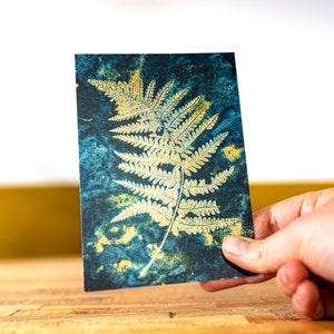 Gouden botanische blauwdruk ansichtkaart 'varenblad'.