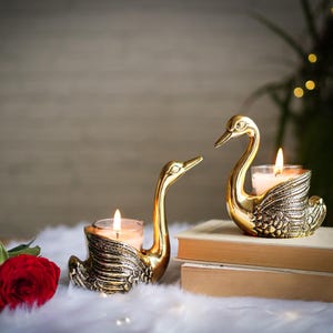 Pair of Swans Figurine, Swan Candle Holders, Kissing Swan Statue, Bird Statue, Swan Showpiece, Metal Swan Pair Sculpture