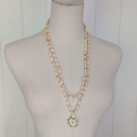 Extra long vintage mini conch shell necklace with… - image 1